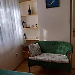 Whole House Ariela, 20m To The Beach, Has A Barbecue, 2 Terraces * Sibenik