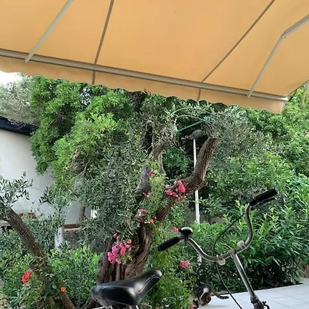 Casa vacanze Whole House Ariela, 20m To The Beach, Has A Barbecue, 2 Terraces *