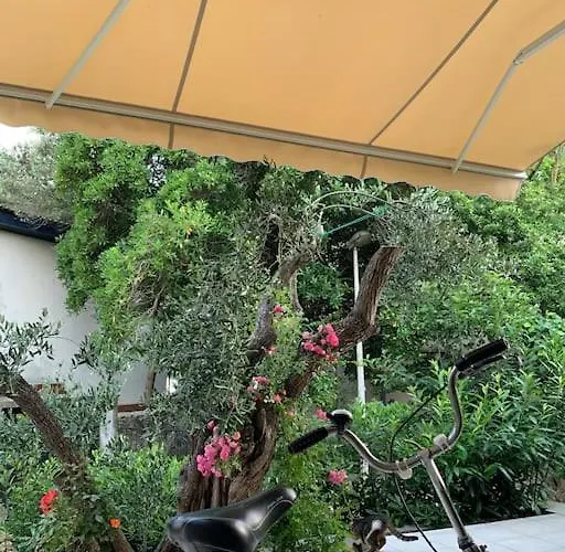 Casa vacanze Whole House Ariela, 20m To The Beach, Has A Barbecue, 2 Terraces *