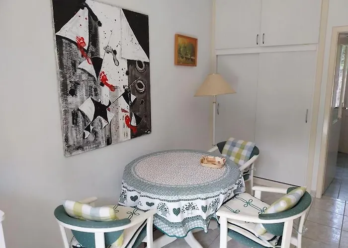 Whole House Ariela, 20m To The Beach, Has A Barbecue, 2 Terraces *