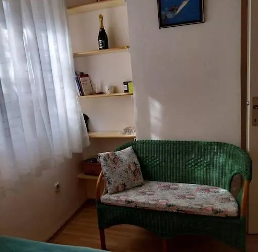 Whole House Ariela, 20m To The Beach, Has A Barbecue, 2 Terraces * Šibenik